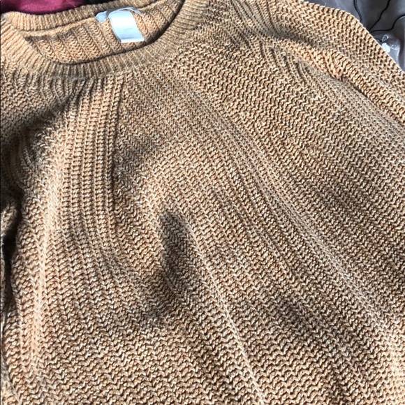 H&M cute fall sweater! - Picture 4 of 4